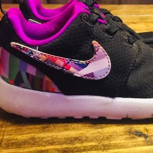 🦋Black Nike toddler shoes